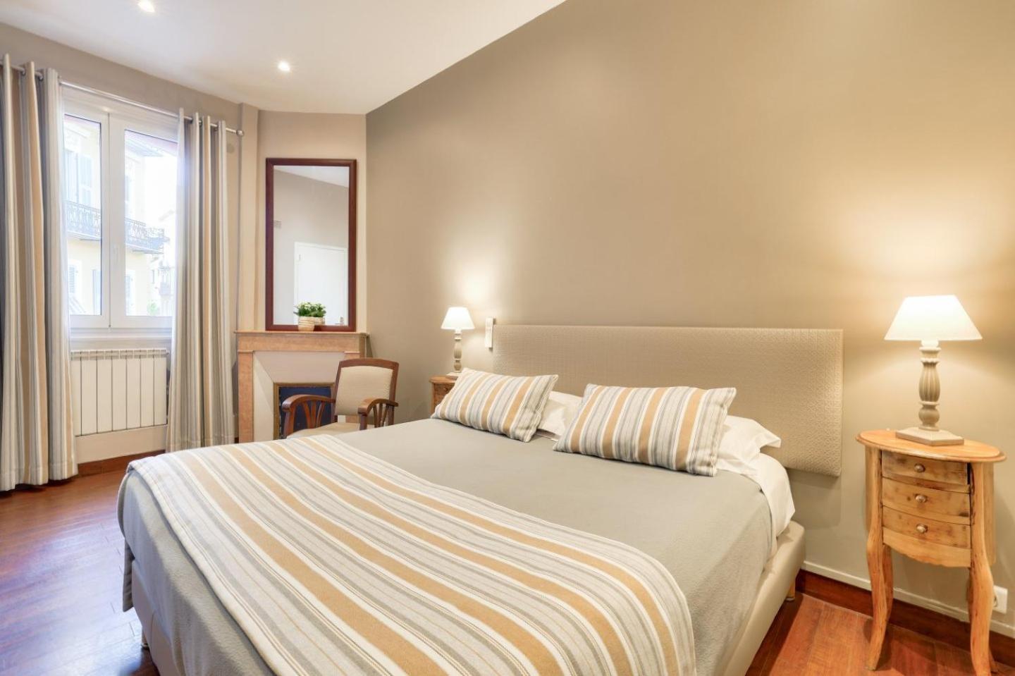 Hotel Lepante Ницца Экстерьер фото